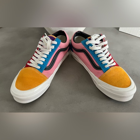 Vans UA OG Old Skool LX; Men size: 8.5, Women: 10 - Picture 6 of 8